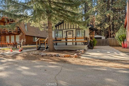 42673 Peregrine Ave, Big Bear Lake, CA, 92315-9770 | Card Image