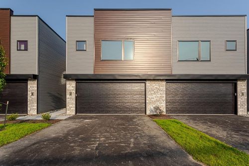 4056 N Mccord Rd, Sylvania, OH, 43560-3203 | Card Image