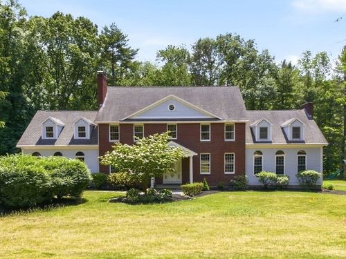 3 Windsor Dr, Foxboro, MA, 02035-2224 | Card Image