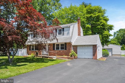 300 Hampton Dr, FEASTERVILLE TREVOSE, PA, 19053-4502 | Card Image