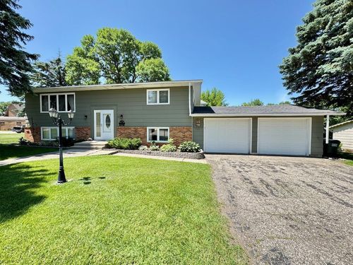 14 4th Ave Ne, Elbow Lake, MN, 56531-4408 | Card Image