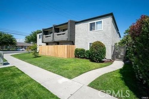 8100 Cerritos Ave, Stanton, CA, 90680-2455 | Card Image