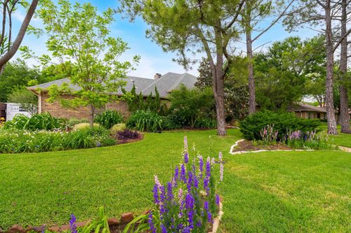 229 Merriman Dr, Highland Village, TX, 75077-6868 | Card Image