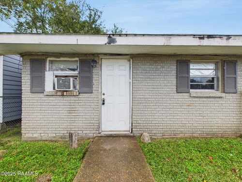 704 13th St, Lafayette, LA, 70501-7332 | Card Image