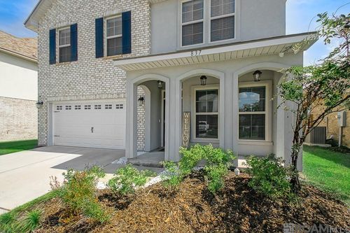 837 Elliston Dr, Gonzales, LA, 70737-8267 | Card Image