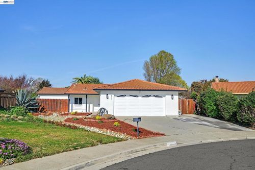 4311 Blondwood Ct, Union City, CA, 94587-4807 | Card Image