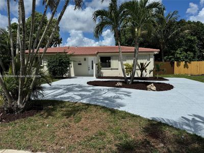 2680 Sw 64th Ter, House other with 3 bedrooms, 2 bathrooms and null parking in Miramar FL | Image 1