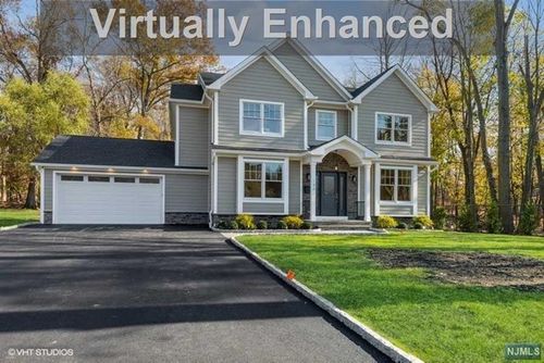 190 Crescent Avenue, Wyckoff, NJ, 07481 | Card Image