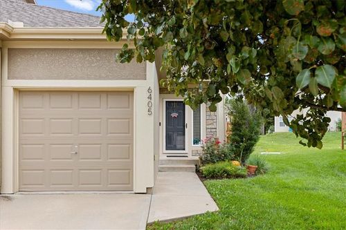 6405 Constance St, Shawnee, KS, 66216-2176 | Card Image