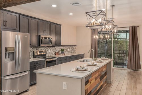 10317 S Wheel Spoke Lane, Vail, AZ, 85641 | Card Image