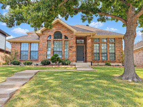 1123 Emily Ln, Carrollton, TX, 75010-1307 | Card Image