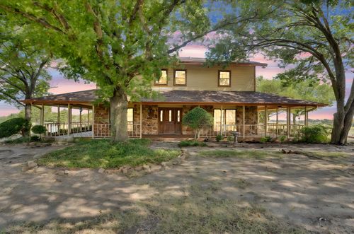 1105 E Highland Rd, Oak Leaf, TX, 75154-6013 | Card Image