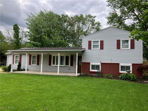 110 Habant Dr, Amherst, OH, 44001-1034 | Card Image