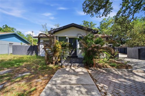 9505 Takomah Trl, Tampa, FL, 33617-5238 | Card Image