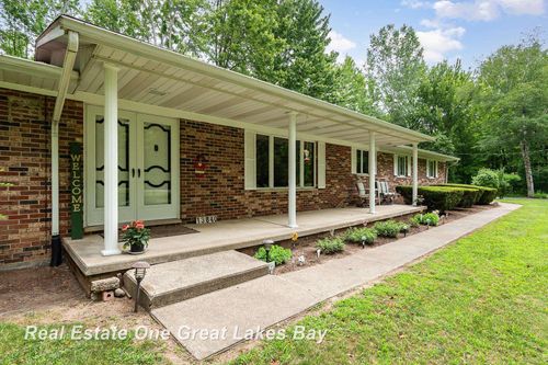 13840 Dice Rd, Hemlock, MI, 48626-8422 | Card Image