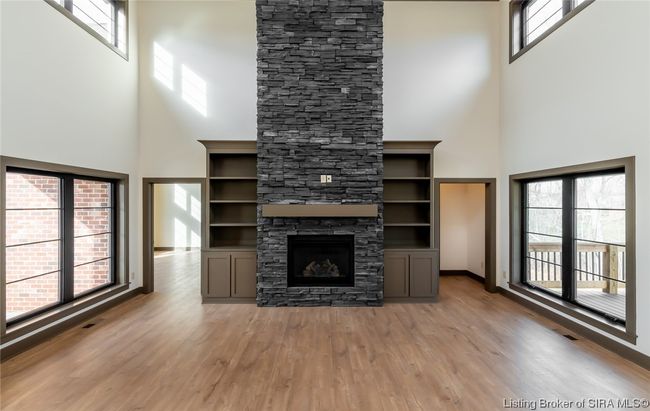 5560 Old Vincennes Rd, Home with 4 bedrooms, 4 bathrooms and null parking in Floyds Knobs IN | Image 45
