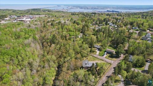 2141 Leonard St, Duluth, MN, 55811-3016 | Card Image