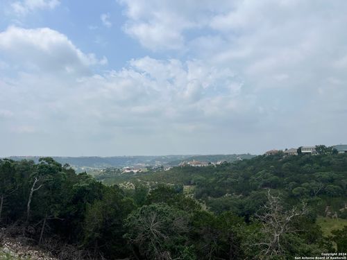 120R Hannah Ln, Boerne, TX, 78006-8878 | Card Image