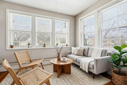 apt-201-604 Holly Ave, Saint Paul, MN, 55102-2266 | Card Image