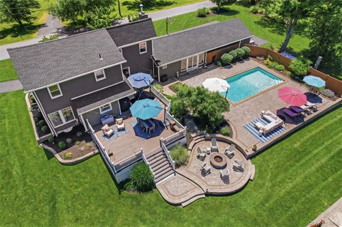 10 Jones Rd, Warwick, NY, 10990-2827 | Card Image