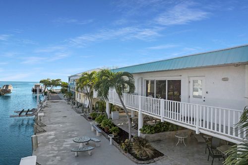668 89th Street Ocean, Marathon, FL, 33050-5219 | Card Image