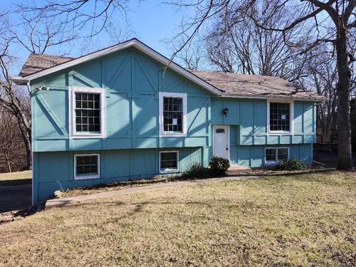 18995 Lowell Ave, Stilwell, KS, 66085-8963 | Card Image