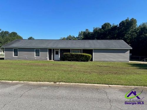 317 Gilchrist Dr, Warner Robins, GA, 31093-2861 | Card Image