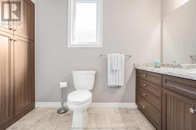 133 Cottage Pl, Townhouse with 3 bedrooms, 3 bathrooms and null parking in Chatham ON | Image 16