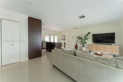 2008 N 32nd Ct, House other with 2 bedrooms, 2 bathrooms and null parking in Hollywood FL | Image 2