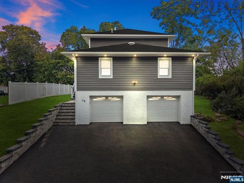 55 Hugo Ave, Woodland Park, NJ, 07424-3302 | Card Image