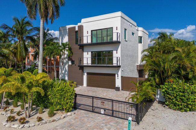 201 N Harbor Dr, House other with 5 bedrooms, 4 bathrooms and null parking in HOLMES BEACH FL | Image 27