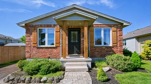 39 Ponsford Pl, St Thomas, ON, N5P4J8 | Card Image