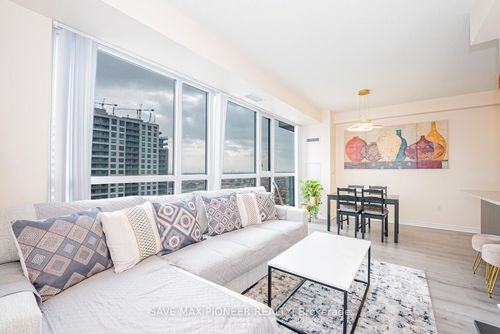 {{alt}} | Card Image