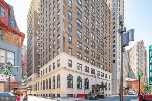 632-1324 Locust St, PHILADELPHIA, PA, 19107-7003 | Card Image
