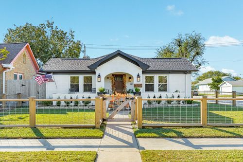 4727 Avenue O, Galveston, TX, 77551-4933 | Card Image