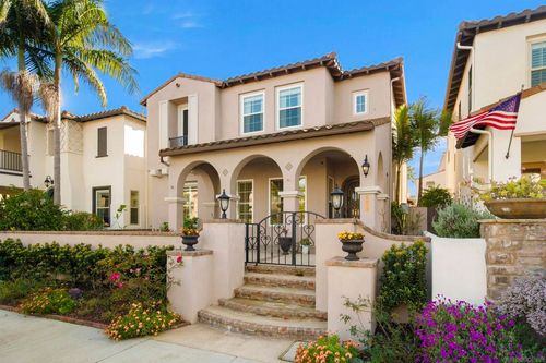 2873 W Bainbridge Rd, San Diego, CA, 92106-6074 | Card Image