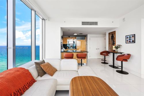 2004-6899 Collins Ave, Miami Beach, FL, 33141-7400 | Card Image