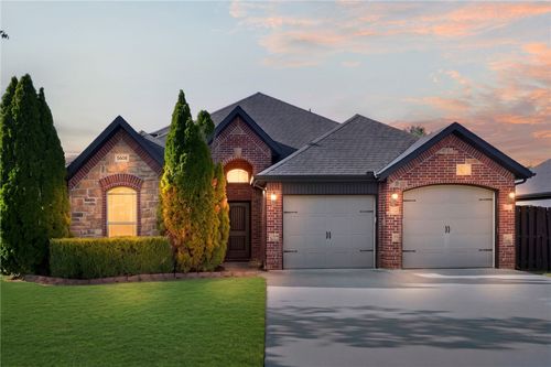5608 W Murfield Dr, Rogers, AR, 72758-4544 | Card Image