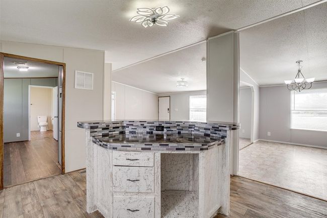 129 Clay Ct, House other with 3 bedrooms, 2 bathrooms and null parking in Springtown TX | Image 18