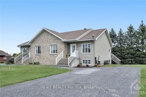 6 Telegraph Cres, Alfred, ON, K0B1A0 | Card Image