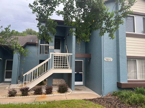 7596-c-7602 St Andrews Blvd, WEEKI WACHEE, FL, 34613-5164 | Card Image