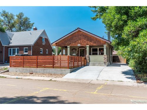 915 Kearney St, Denver, CO, 80220-4525 | Card Image