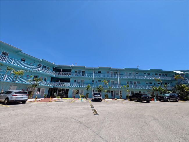 APT-351 - 1501 Ne Miami Gardens Dr, Condo with 2 bedrooms, 2 bathrooms and null parking in Miami FL | Image 15