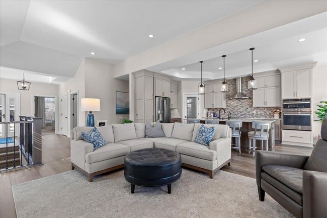 7865 E Stone Ridge Dr, Condo with 3 bedrooms, 3 bathrooms and null parking in Lannon WI | Image 11