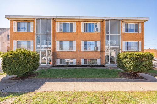 325 Pike St, Reading, OH, 45215-3156 | Card Image