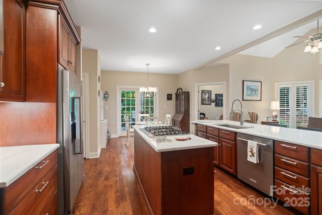 23 Tanglewood Rd, House other with 3 bedrooms, 3 bathrooms and null parking in Lake Wylie SC | Image 11