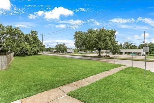 2532 Margaret Ln, Meraux, LA, 70075-2730 | Card Image