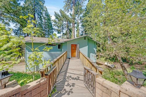 6721 Ridgeway Dr, Pollock Pines, CA, 95726-9502 | Card Image