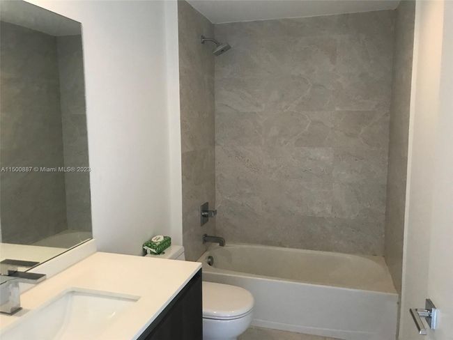 UNIT-2410 - 488 Ne 18 Th St, Condo with 3 bedrooms, 4 bathrooms and null parking in Miami FL | Image 18