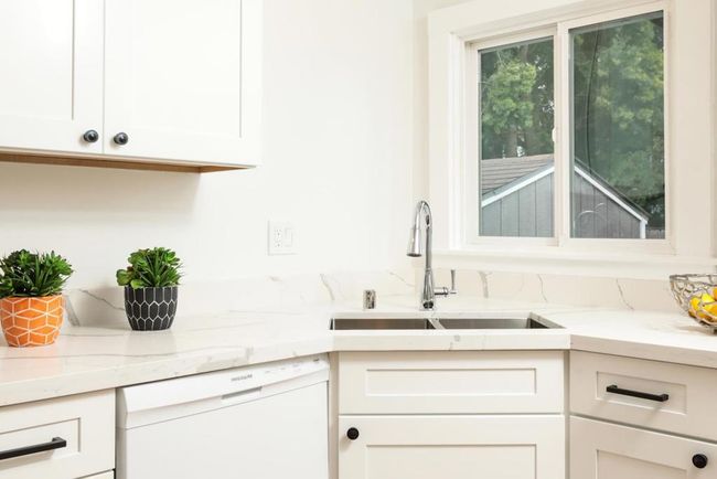 300 Encina Cmns, House other with 7 bedrooms, 5 bathrooms and 2 parking in Stanford CA | Image 37